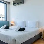 Wave Break 아파트 *